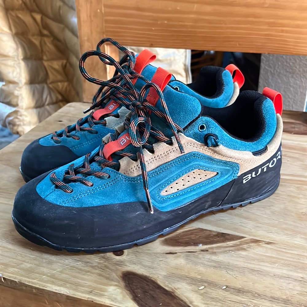 Butora wing approach shoes